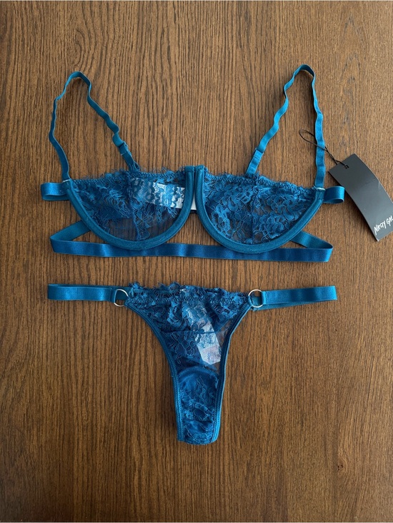 Nasty Gal Other - NWT Nasty Gal Here’s the Scoop Lace Strappy Teal Lace Underwire Bra & Thong